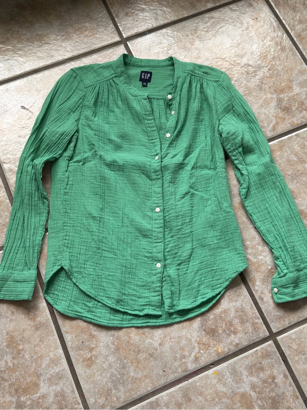 Gap women’s top bundle lot of 3 - Size XS casual basics green beige grey